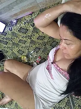 Snapshot of lucineia7 chatting on November 2025 08:06:01 AM lucineia7 online show from November 2025 08:06:01 AM