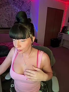 MaciiMayy online show from March 2026 09:31:01 PM