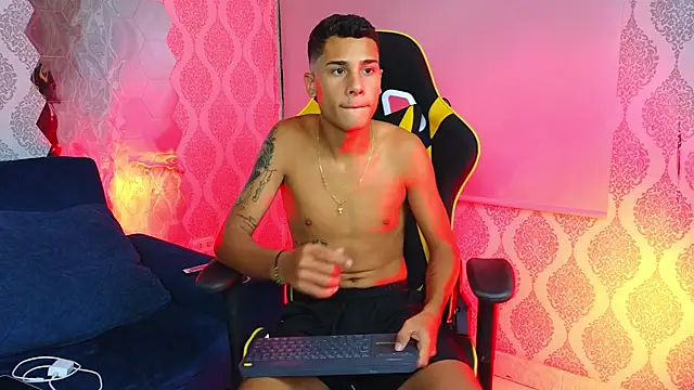 Twink davidxx online show from September 2025 07:41:01 PM
