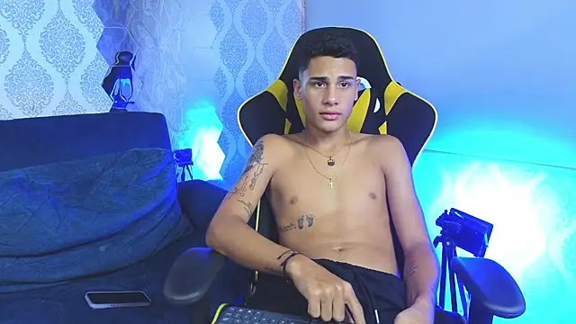 Twink davidxx online show from September 2025 07:31:02 PM