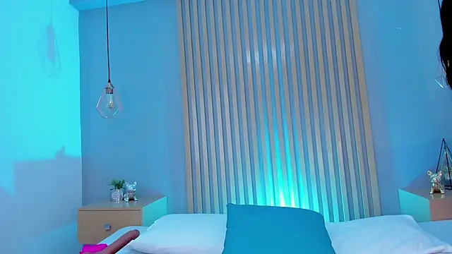 miia blaze online show from March 2026 01:32:02 PM