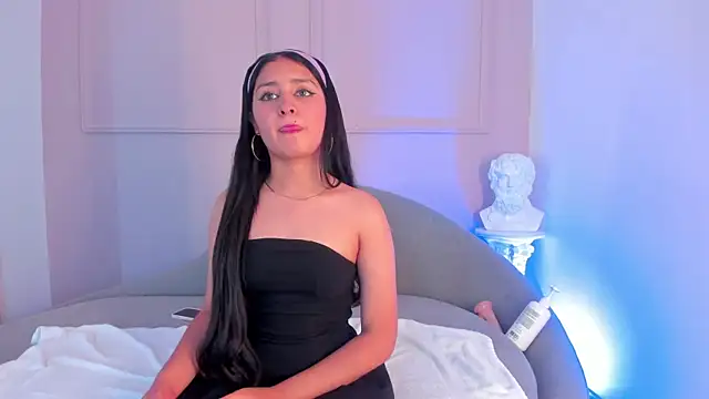 miia blaze online show from October 2025 06:18:01 PM