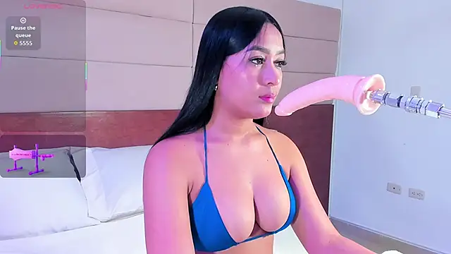 yailin 07 online show from October 2025 07:47:01 PM
