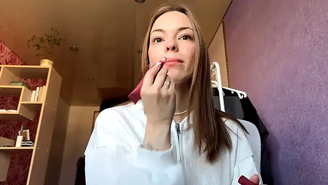 SofiaSmiles online show from September 2025 05:03:02 AM