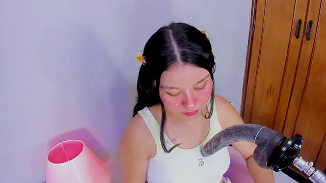 mia celezte online show from February 2026 11:45:02 AM