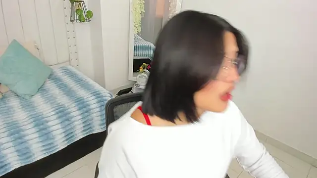 mayukim online show from October 2025 07:25:02 PM