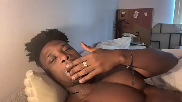 Snapshot of MrDaddyBlackNi9e chatting on September 2025 04:13:01 PM MrDaddyBlackNi9e online show from September 2025 04:13:01 PM