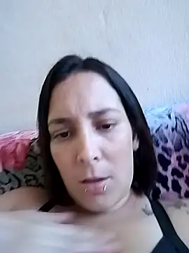 Snapshot of catperigosa chatting on April 2026 04:57:02 PM catperigosa online show from April 2026 04:57:02 PM