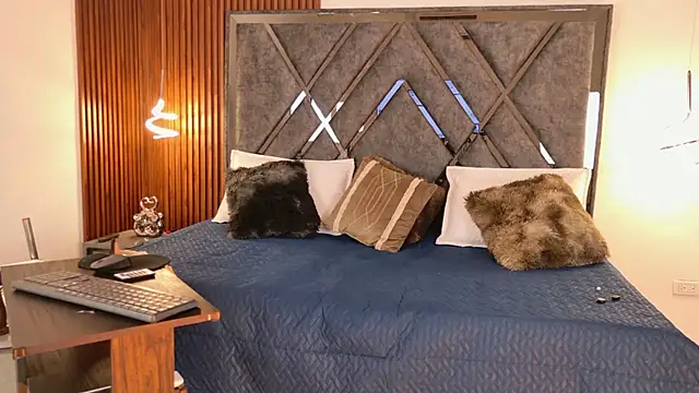 Dafne  Ruiz online show from March 2026 01:37:01 PM