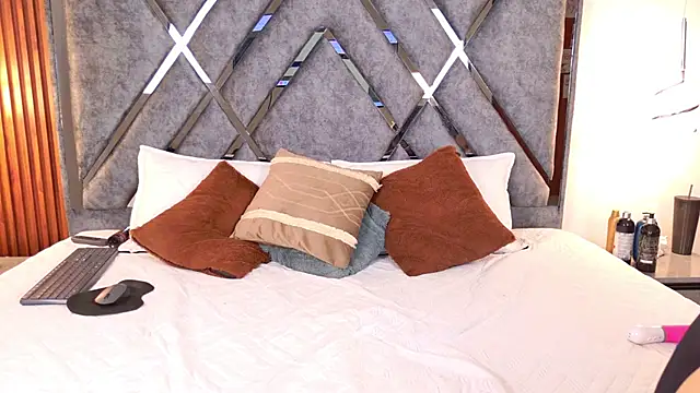 Snapshot of Dafne__Ruiz chatting on November 2025 02:17:02 PM Dafne Ruiz online show from November 2025 02:17:02 PM