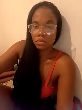 PrettahSantos online show from November 2025 11:58:02 AM