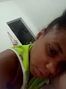 PrettahSantos online show from October 2025 12:06:01 AM