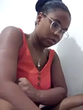 PrettahSantos online show from November 2025 03:27:02 AM