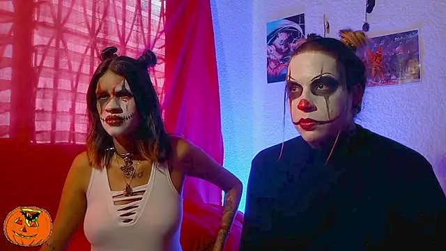 Snapshot of Couple_Moth666 chatting on October 2025 09:00:01 PM Couple Moth666 online show from October 2025 09:00:01 PM