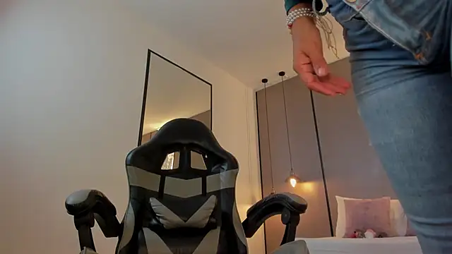 Snapshot of zoee_zi chatting on January 2026 07:34:01 PM zoee zi online show from January 2026 07:34:01 PM