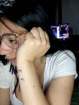 lucixxx14 online show from October 2025 01:40:02 AM