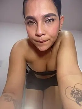 Valery lux16 online show from March 2026 02:07:01 PM