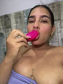 Valery lux16 online show from March 2026 03:18:02 PM