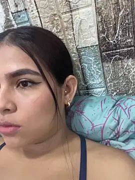 Valery lux16 online show from October 2025 12:49:01 PM