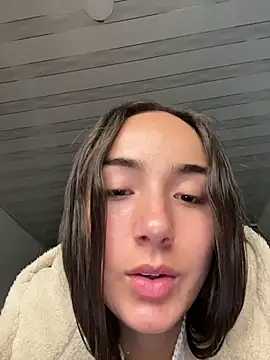 Snapshot of Innerpeace_ chatting on November 2025 08:57:02 PM Innerpeace online show from November 2025 08:57:02 PM