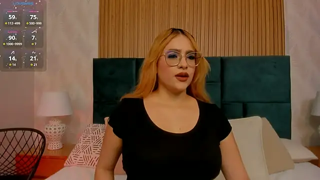 Amber kiss  online show from March 2026 06:41:01 PM