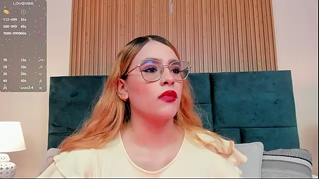 Amber kiss  online show from May 2026 06:56:02 PM