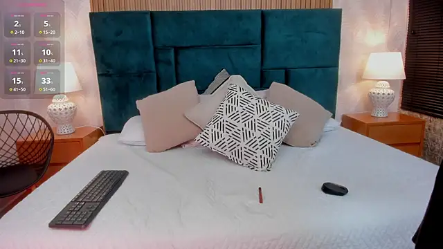 Amber kiss  online show from March 2026 07:27:01 PM