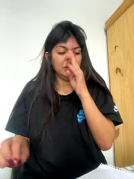 Snapshot of Bulma04 chatting on November 2025 02:43:02 PM Bulma04 online show from November 2025 02:43:02 PM