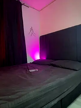 BoomChikaWow online show from November 2025 11:41:02 PM