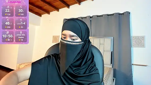 kalila latif online show from November 2025 11:31:01 PM