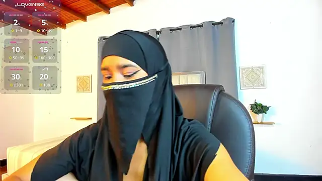 kalila latif online show from November 2025 02:44:02 AM