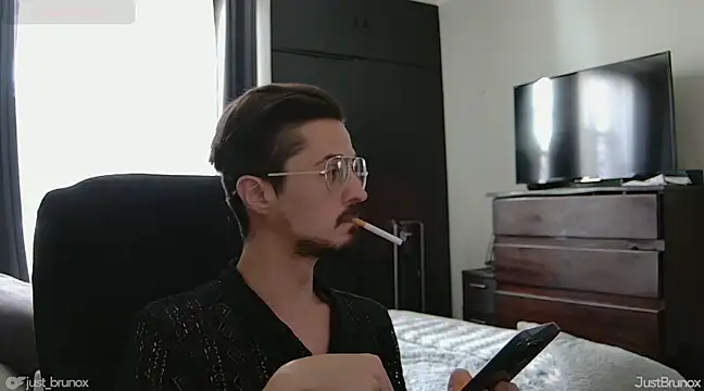 Snapshot of JustBrunox chatting on March 2025 08:11:01 PM JustBrunox online show from March 2025 08:11:01 PM