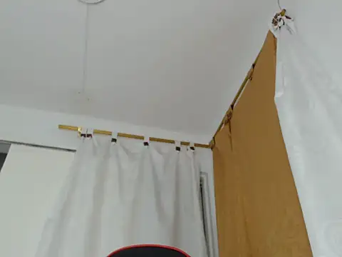 Snapshot of Alice_pussyhairy chatting on September 2025 10:33:01 AM Alice pussyhairy online show from September 2025 10:33:01 AM