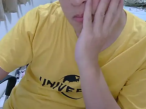 chien8863 online show from October 2025 09:38:01 PM
