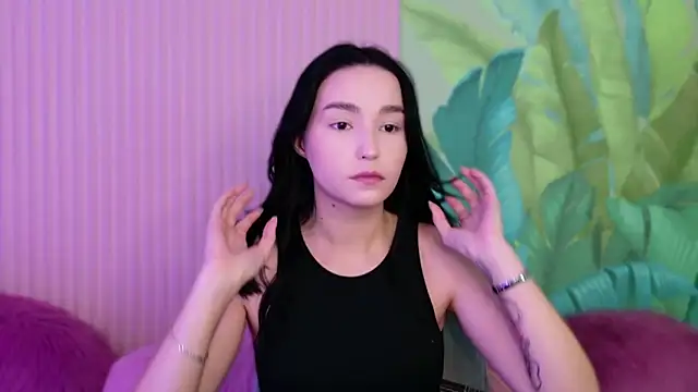 Amanda Choi online show from October 2025 05:19:02 AM
