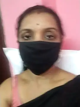 Snapshot of Tamil_Swathi chatting on October 2025 06:04:02 AM Tamil Swathi online show from October 2025 06:04:02 AM