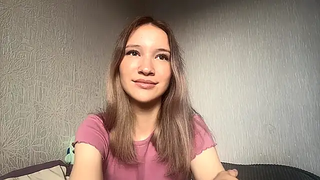Kimi Kiwi online show from September 2025 11:55:02 PM