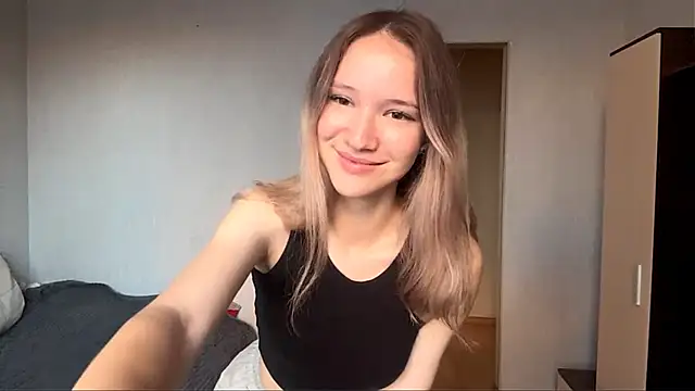 Kimi Kiwi online show from September 2025 10:22:01 AM