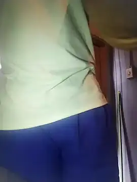 Blackveins32 online show from January 2026 02:35:02 PM