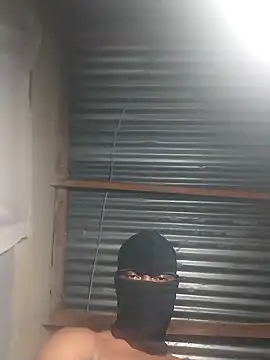 Blackveins32 online show from April 2026 07:09:02 PM