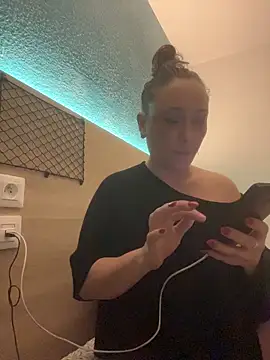 Snapshot of Reine_du_Vice84 chatting on February 2026 10:33:02 AM Reine du Vice84 online show from February 2026 10:33:02 AM