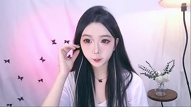 Miao-Maimiao online show from December 2025 01:01:02 PM