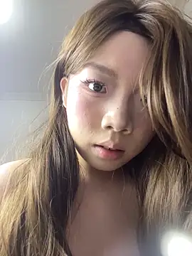 Snapshot of Aloves-21 chatting on January 2026 07:12:01 PM Aloves-21 online show from January 2026 07:12:01 PM