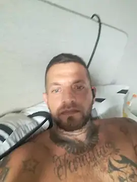 Danielxxxbbn online show from September 2025 01:38:02 PM