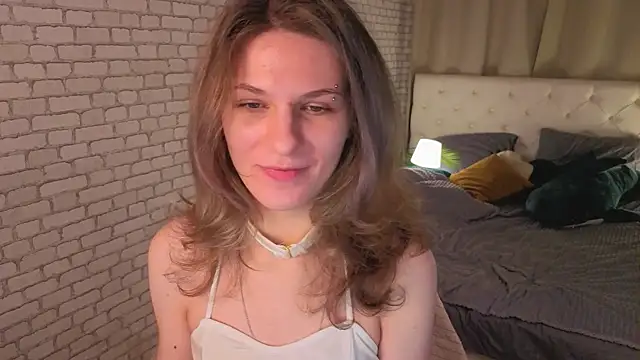 Snapshot of CipherellaFure chatting on November 2025 01:37:02 PM CipherellaFure online show from November 2025 01:37:02 PM