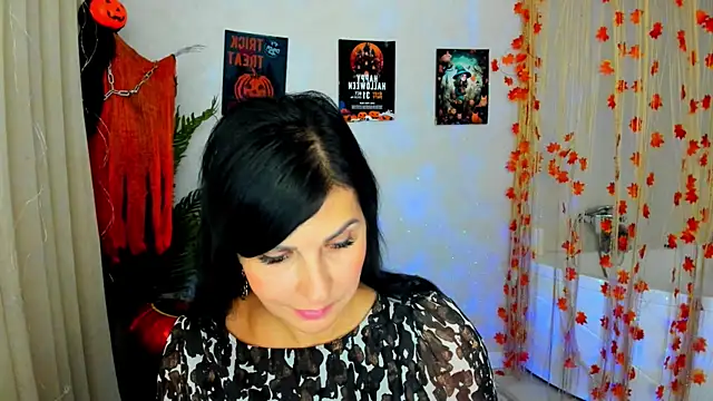 Moon Veloure1 online show from October 2025 11:54:01 AM