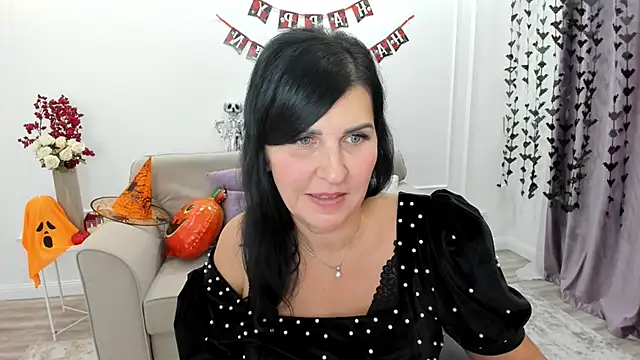 Moon Veloure1 online show from October 2025 11:42:02 AM