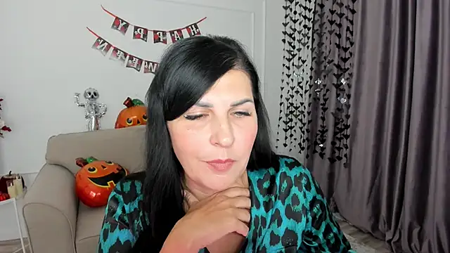 Snapshot of Moon_Veloure1 chatting on October 2025 03:31:02 AM Moon Veloure1 online show from October 2025 03:31:02 AM