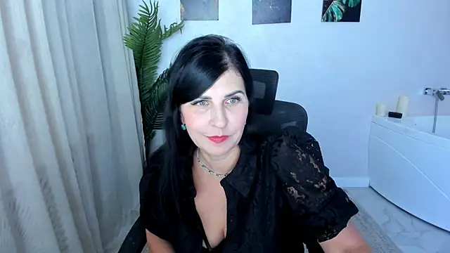 Moon Veloure1 online show from November 2025 12:31:02 PM