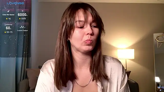 EllaCanny online show from May 2026 03:54:01 AM